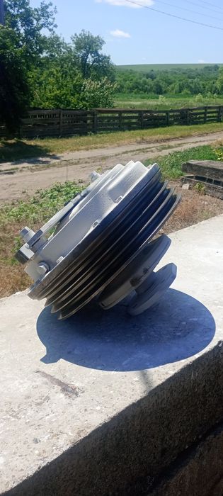 Claas Dominator 218 Mega ( 1995 г/в ) Передние и задние колёсные диски