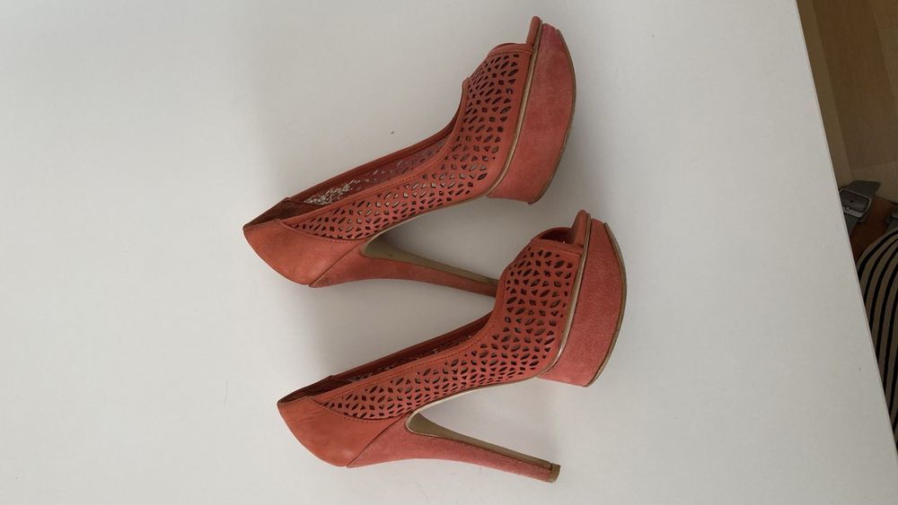 Sapatos Aldo em bom estado