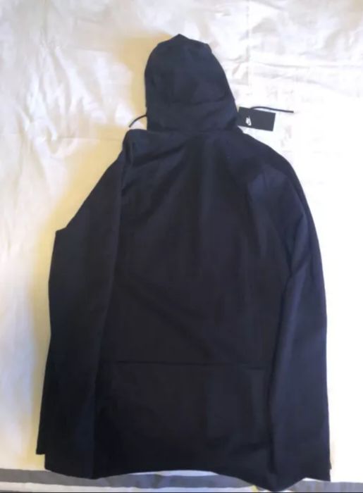 Casacos desportivos Nike e Puma NOVOS M & XL