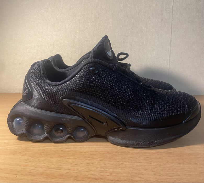 Крлссовки унисекс Nike Air Max Dn 36-37 размер