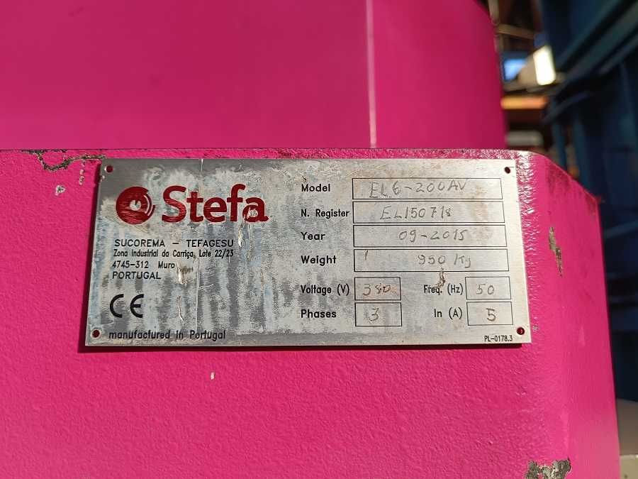 Mavipal | MÁQUINA HIDRÁULICA DE CORTE CANTOS EL6-200AV