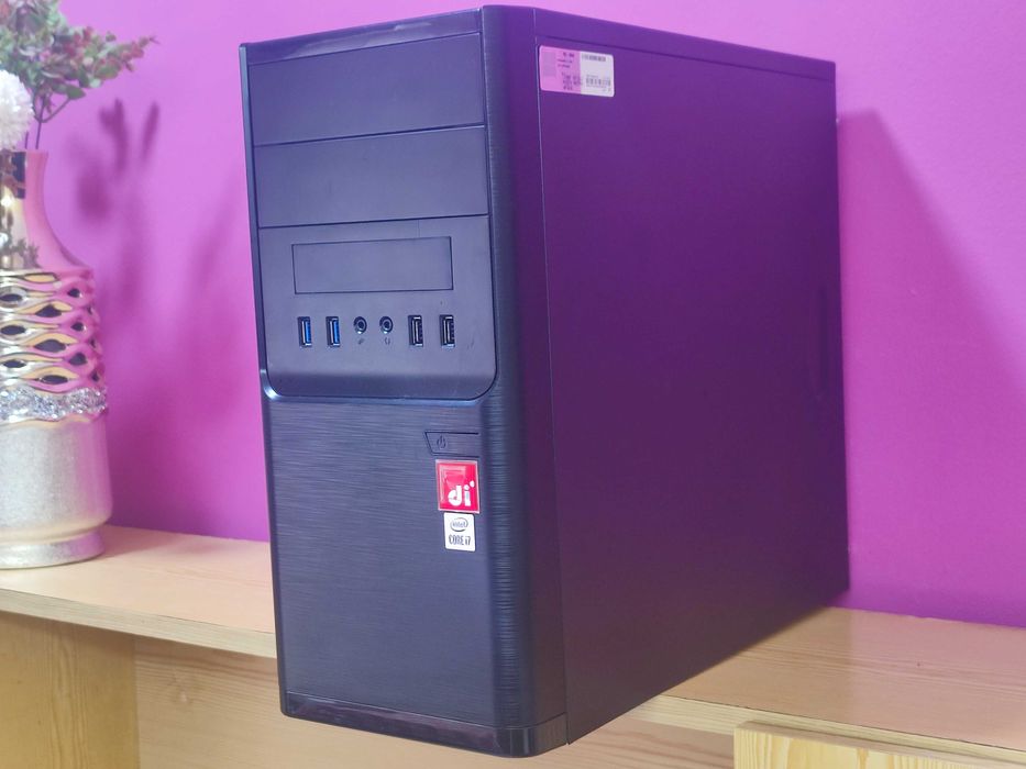 PC ASUS i7-10700/16GB/SSD 512GB/HDMI Computador