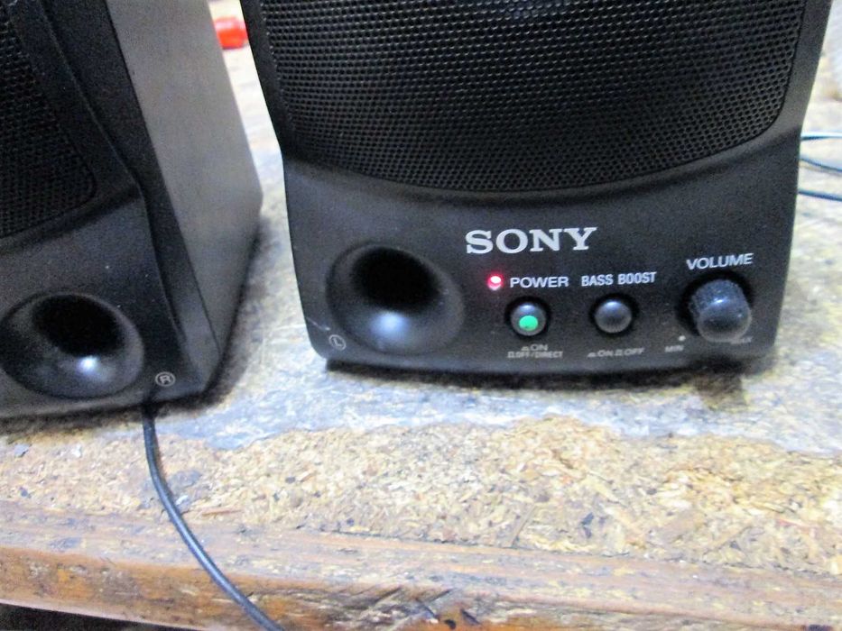 Colunas amplificadas (ativas/passivas, pilhas/corrente) SONY