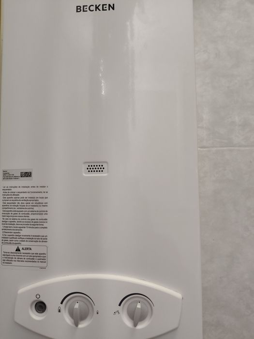 Vendo esquentador BECKEN 11L gás de botija completamente novo