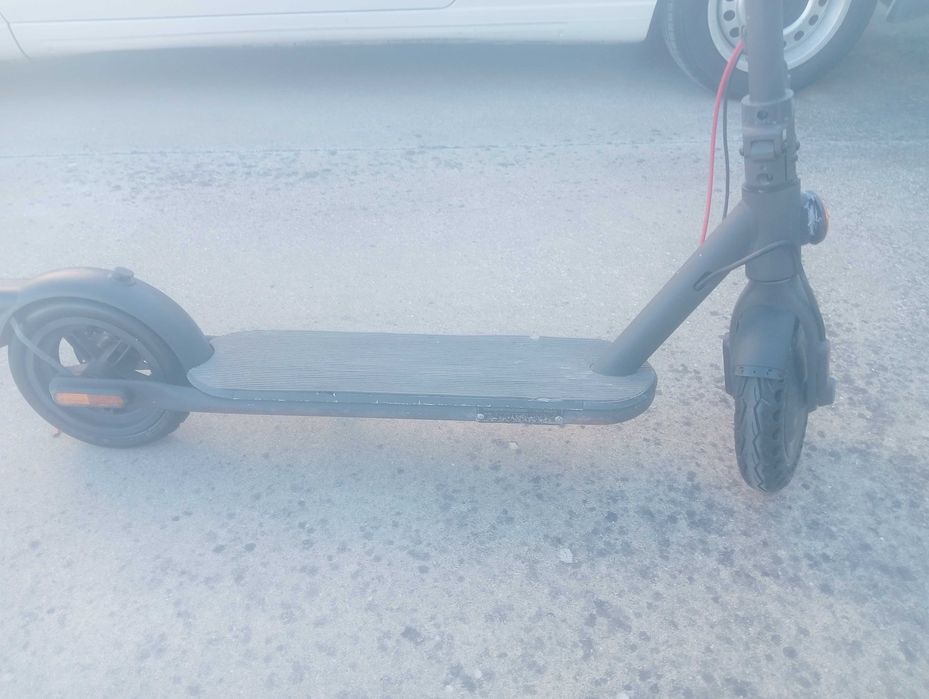 Duas trotinetes Xiaomi