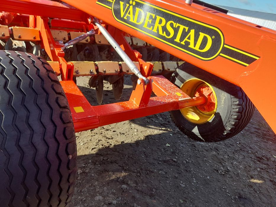 Дисковий агрегат Vaderstad Carrier 420