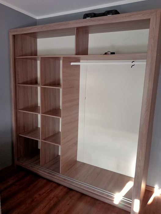 Sprzedam zestaw mebli