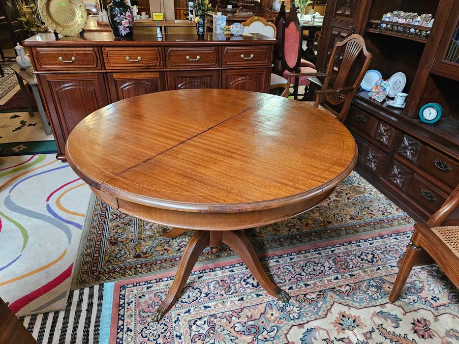 Mesa de sala em madeira - Extensível - Bom est