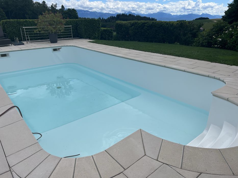 Revestimento de piscinas em tela armada. PVC