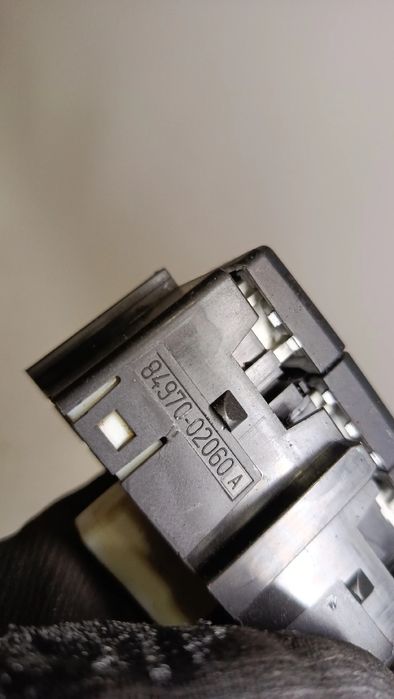 Comando / botão / interruptor multifunções TOYOTA Auris Hatchback (_E1