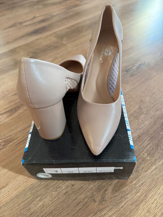 Sprzedam buty damskie