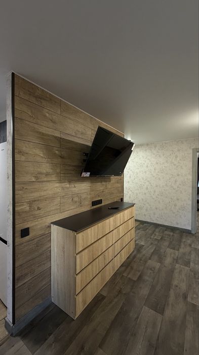 Продаж,2х-кімнатна квартира (вул.Матросова)