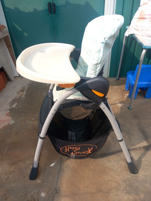 Cadeira de comer  de bebe chicco