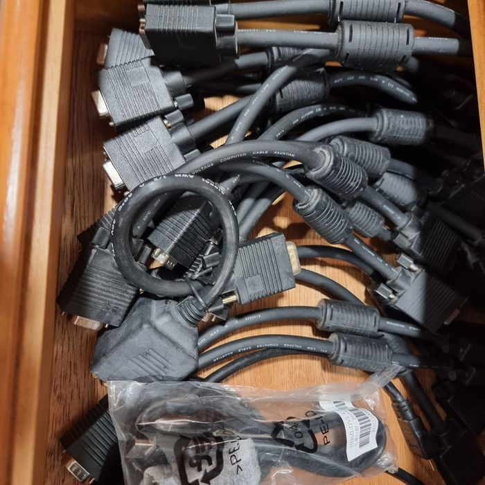 Diversos cabos audio video rede