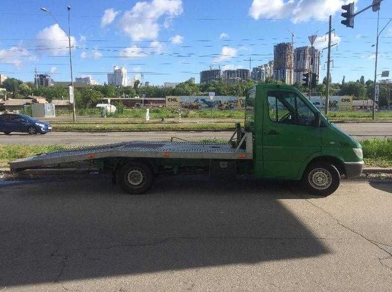 Евакуатор з Польщі/ Доставка авто Варшава-Київ