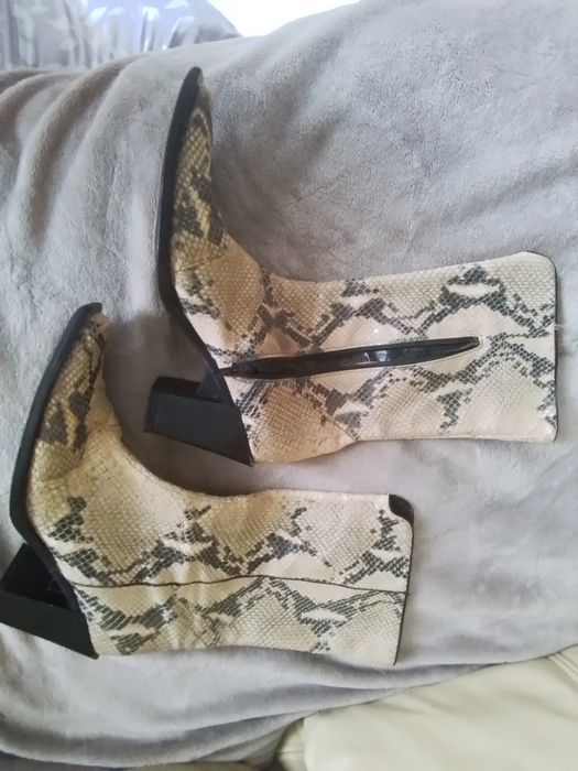 Kozaki letnie  ze skóry węża naturalnego, rozmiar 39