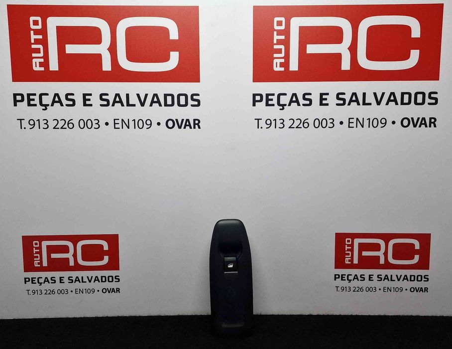 Comando / Botão / Interruptor Vidros Frente Direito 96749628ZD - PEUGEOT 208 I