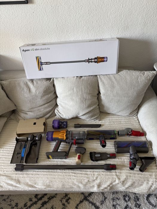 Dyson v12 slim Absolute