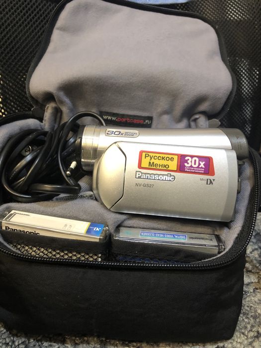 Видеокамера  Panasonik nv-gs27ee