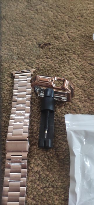 Bransoletka+ etui na Apple Watch 8