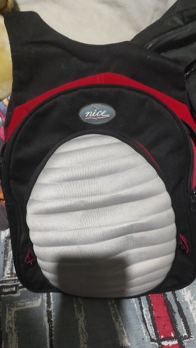 Pequena mochila nice