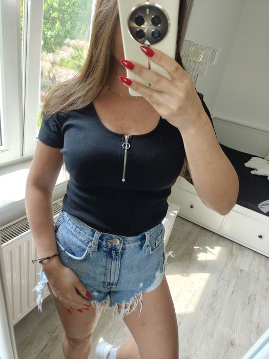 Czarna koszulka Sinsay M