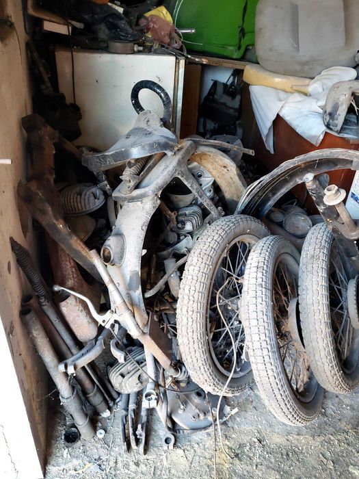 ИЖ 49 1952г продам два мотоцикла
