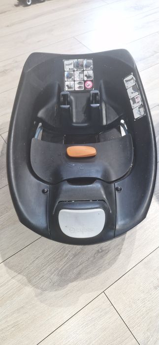 Nosidełko z bazą cybex atom 5