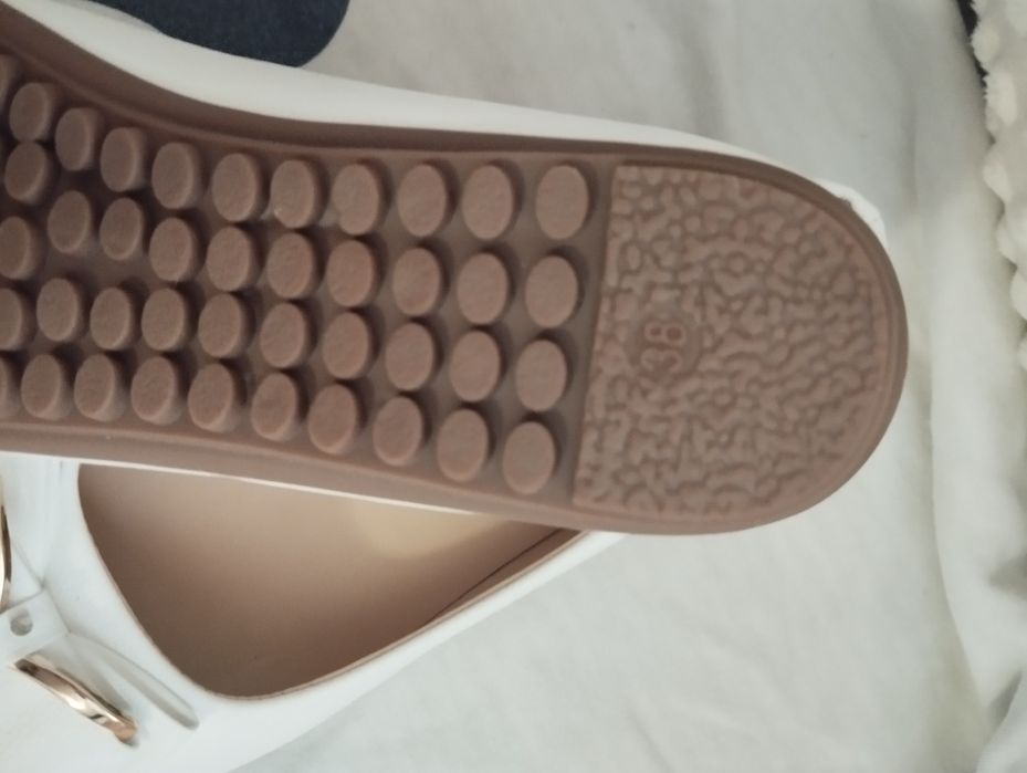 Продам балетки..