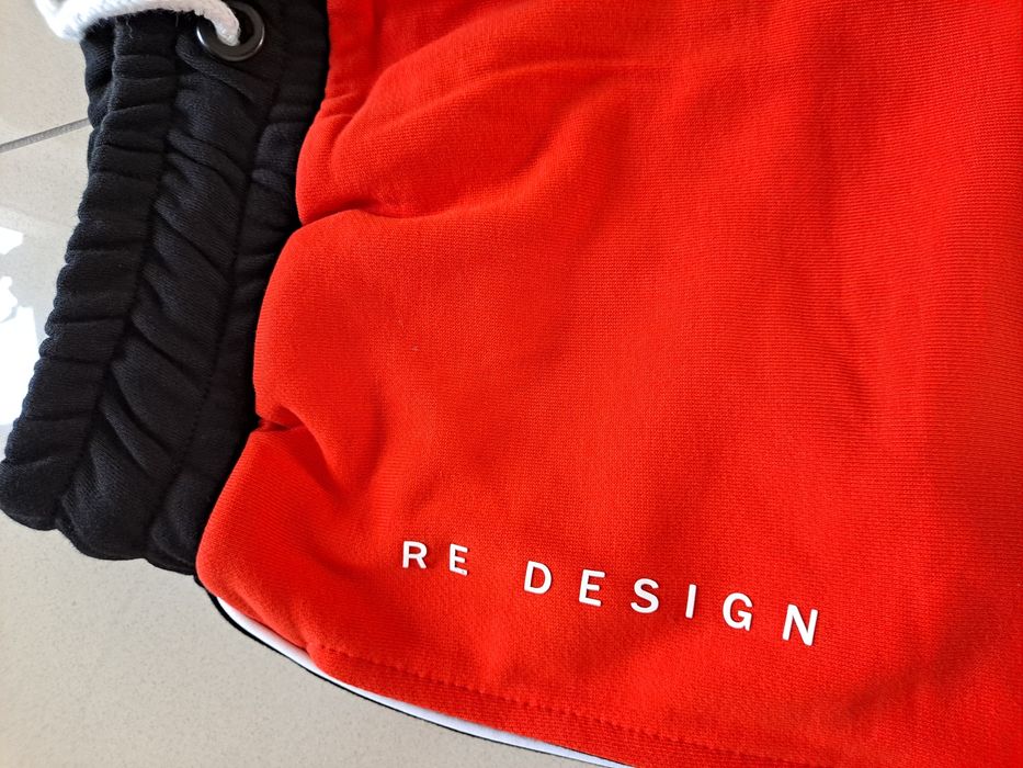 Sprzedam nietuzinkowy komplet dresowy