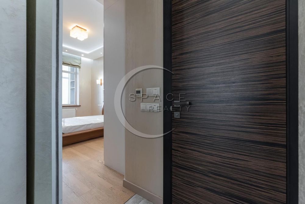 Продаж 3-ної Квартири Верхогляда 20 (Драгомирова) Новопечерські Липки
