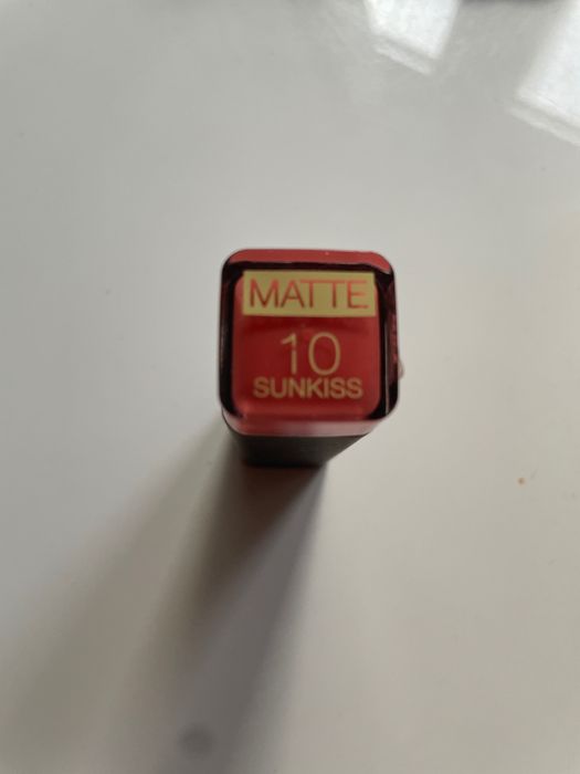 Max Factor 10 Sunkiss pomadka matowa
