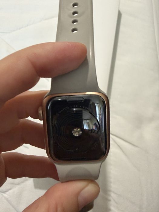 Apple Watch SE 2020