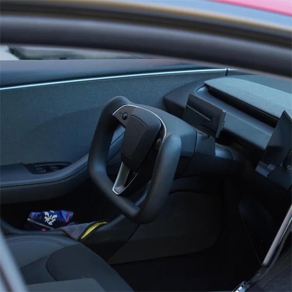 Entrega incluída - VOLANTE YOKE Tesla Model 3 Highland & Model Y Juniper - 2024 - 2026 - ENTREGA incluida