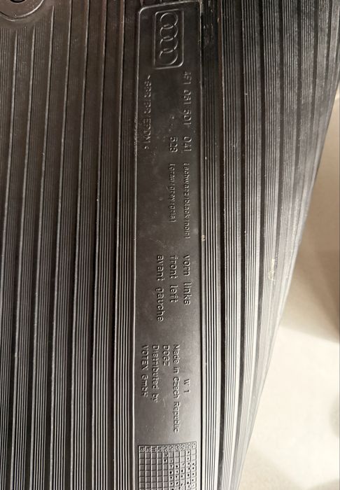 Dywaniki oryginalne OEM gumowe audi A6_C6