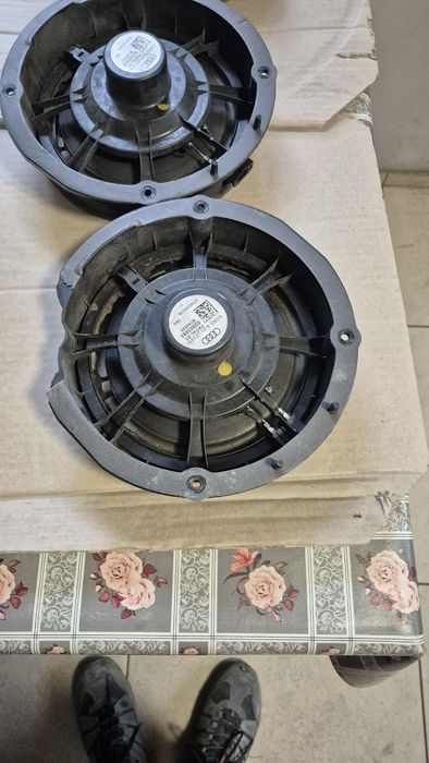 Głośniki audi A4 B8