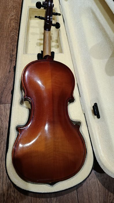 Скрипка 4/4 полная