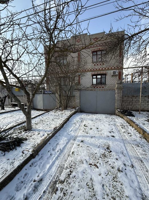 Дом капитальный в Лесках