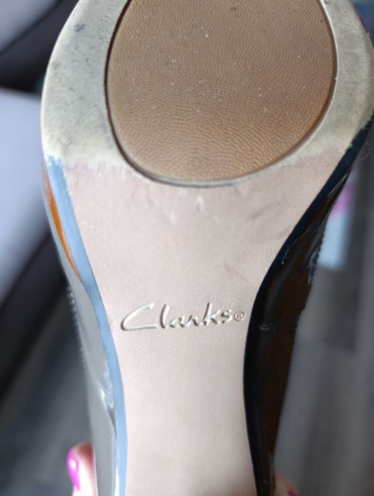 Жіночі туфлі на каблуку