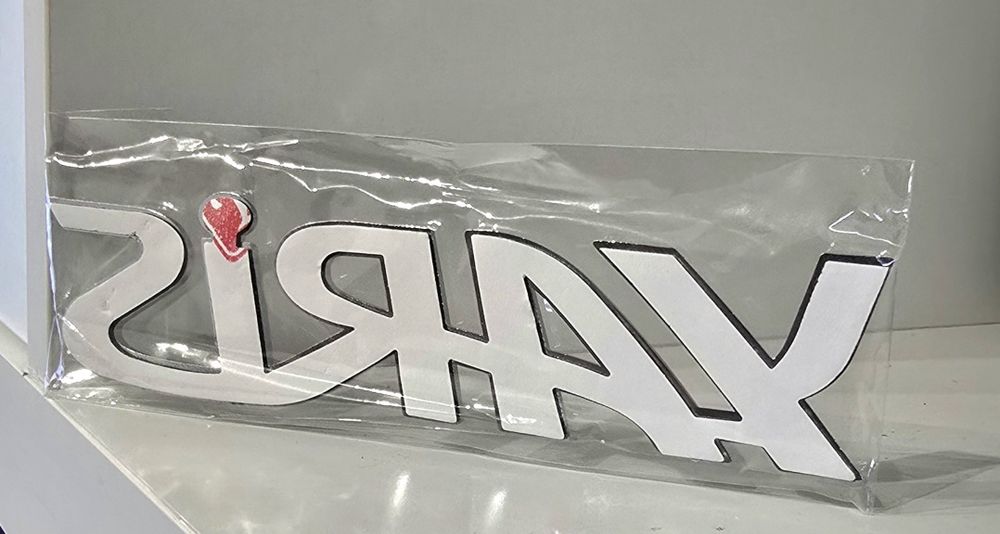 Autocolante Yaris Novo