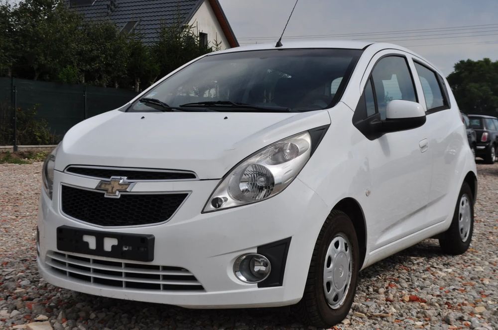 Chevrolet Spark 5 drzwi bezyna klima