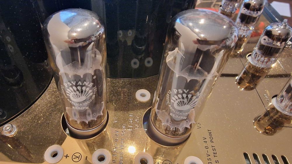 Wzmacniacz lampowy Yaqin MC-10L