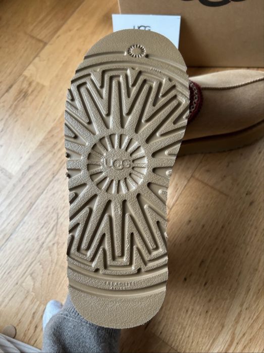 UGG Tazz II - Tamanho 36