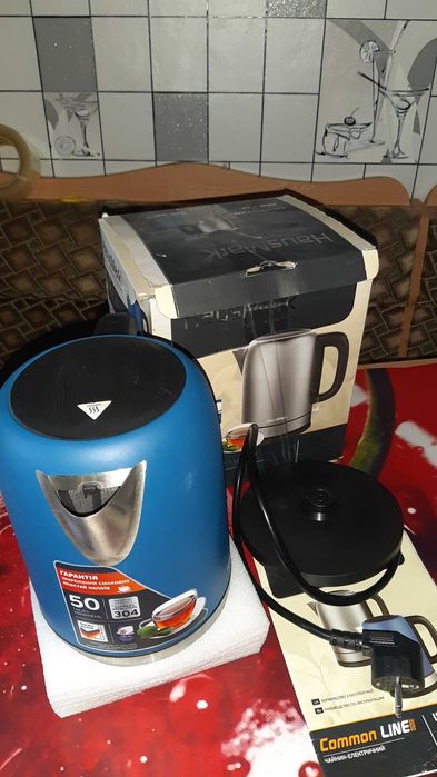 Чайник електричний