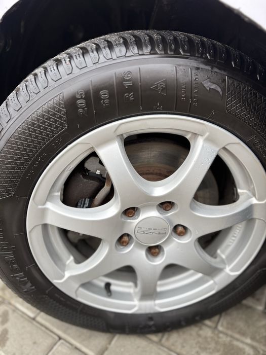 Автомобіль  Мазда 6