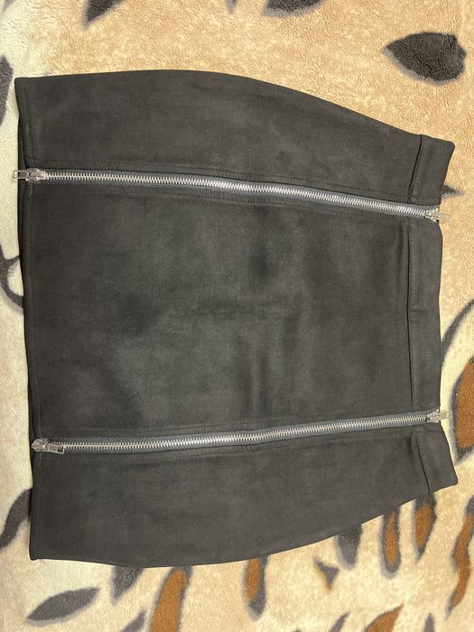 Міні-спідниця з вставними блискітками