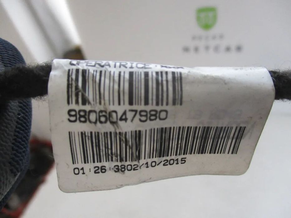 Módulo ficha USB Peugeot 308 9806047980