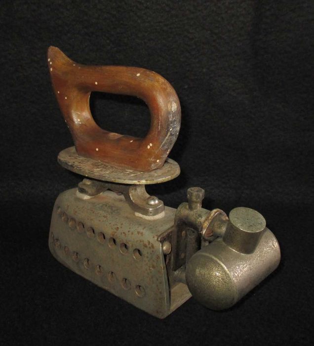 Raríssimo Ferro de Engomar Antigo a Álcool FELDMEYER (c. 1900) Relíquia de Colecção