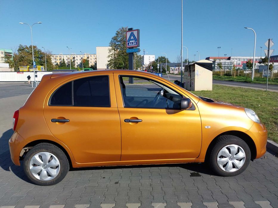 samochód Nissan Micra