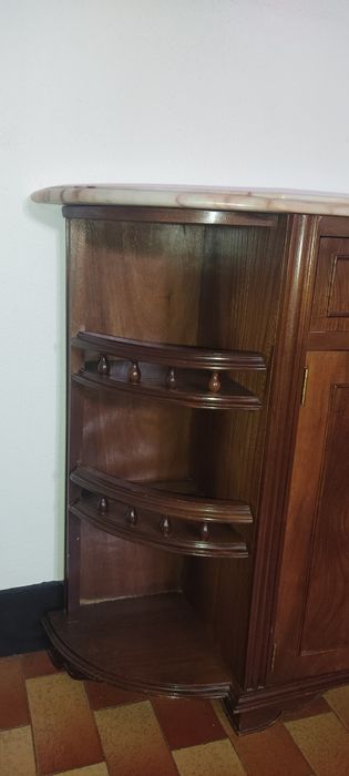 Móvel aparador / sapateira